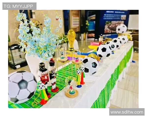 足球星卡贴纸收藏热潮揭秘：如何打造独一无二的足球卡片收藏册