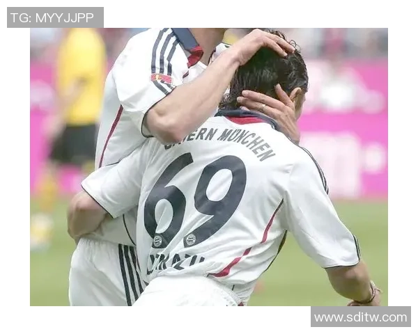 足球球星六号球衣背后的人物与传奇故事揭秘